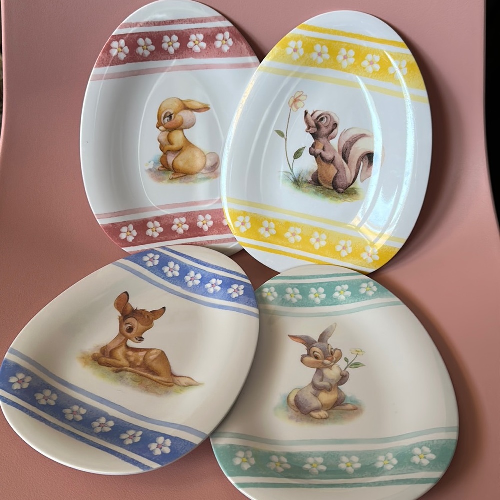 Rare set of 4 Vintage 90’s Disney store Easter Egg Plate Bambi Flower Thumper